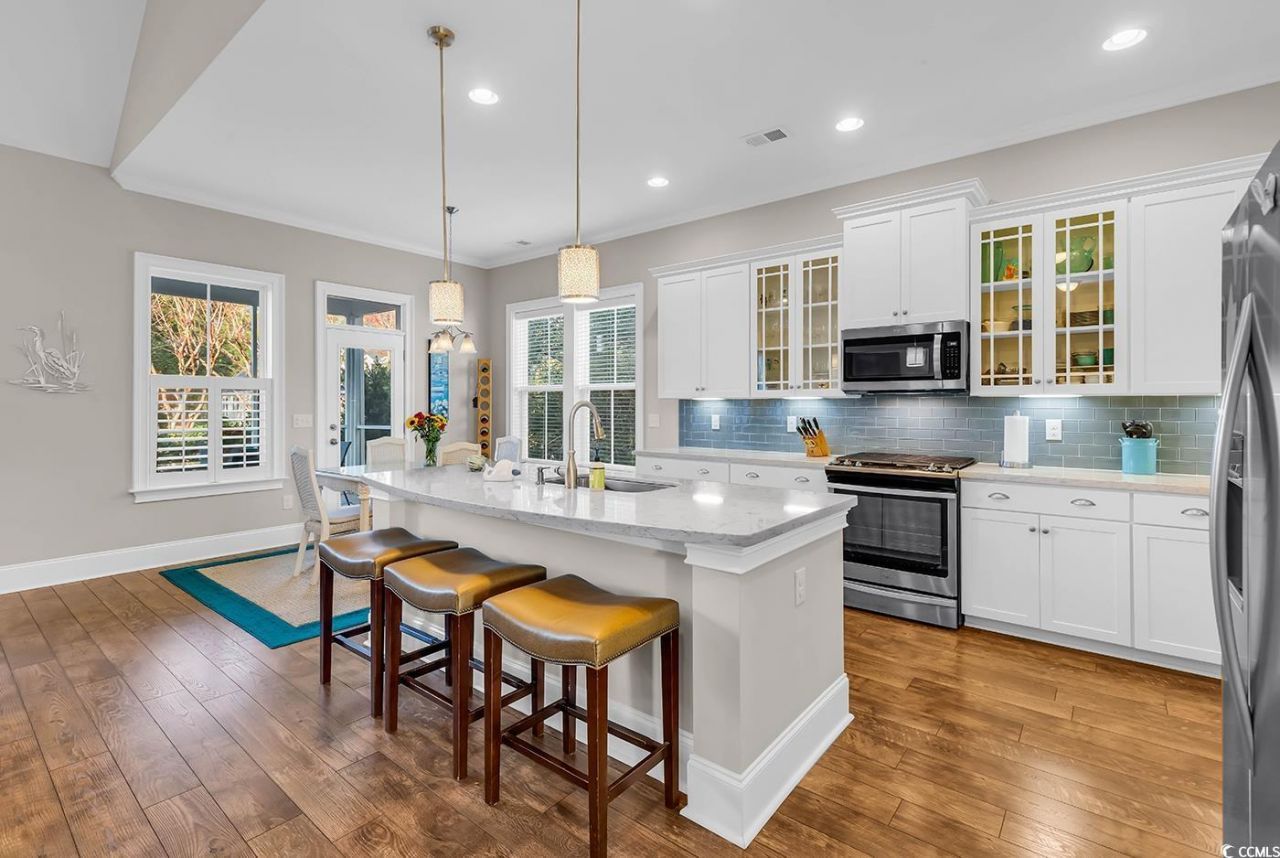 40 Winston Circle Photo 8