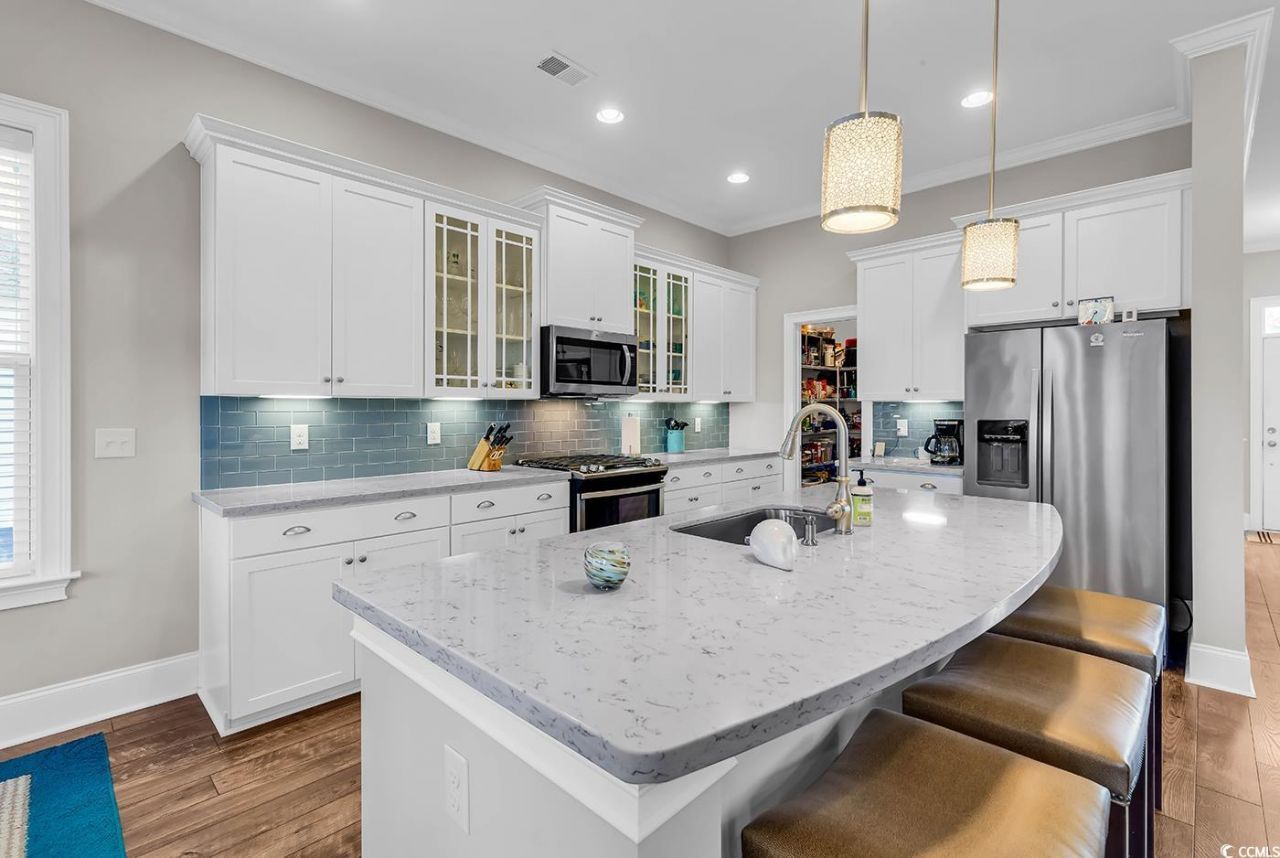 40 Winston Circle Photo 9