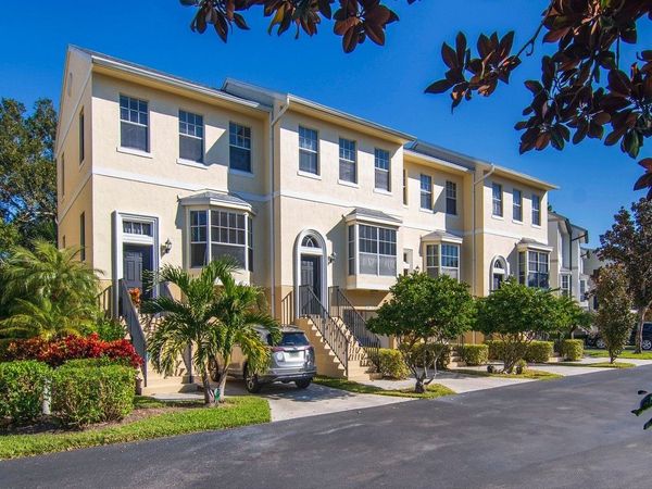 1680 42nd Square, Unit 101, Vero Beach, FL 32960