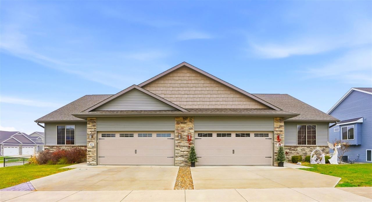 622 Dakota Ave, Tiffin, IA 52340 Main Photo