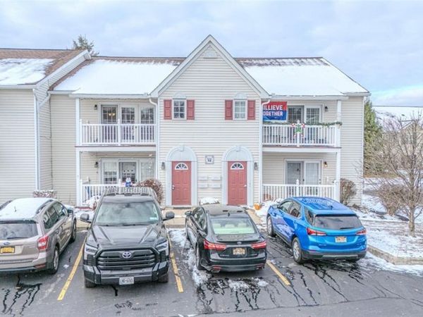 12 Brookfield Lane, Unit 6, Buffalo, NY 14227