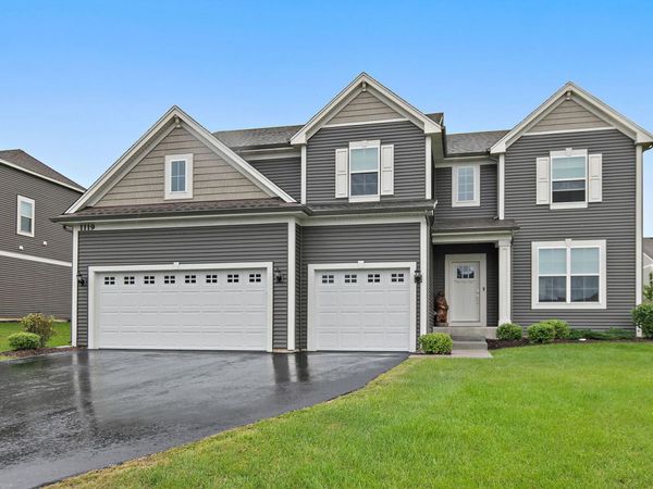 1119 Glengary Circle, Crystal Lake, IL 60012