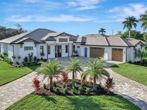 20262 Tiger CT, ESTERO, FL 33928