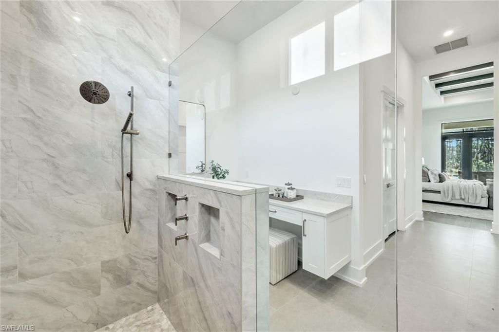 20262 Tiger Ct, Estero, FL 33928 Photo