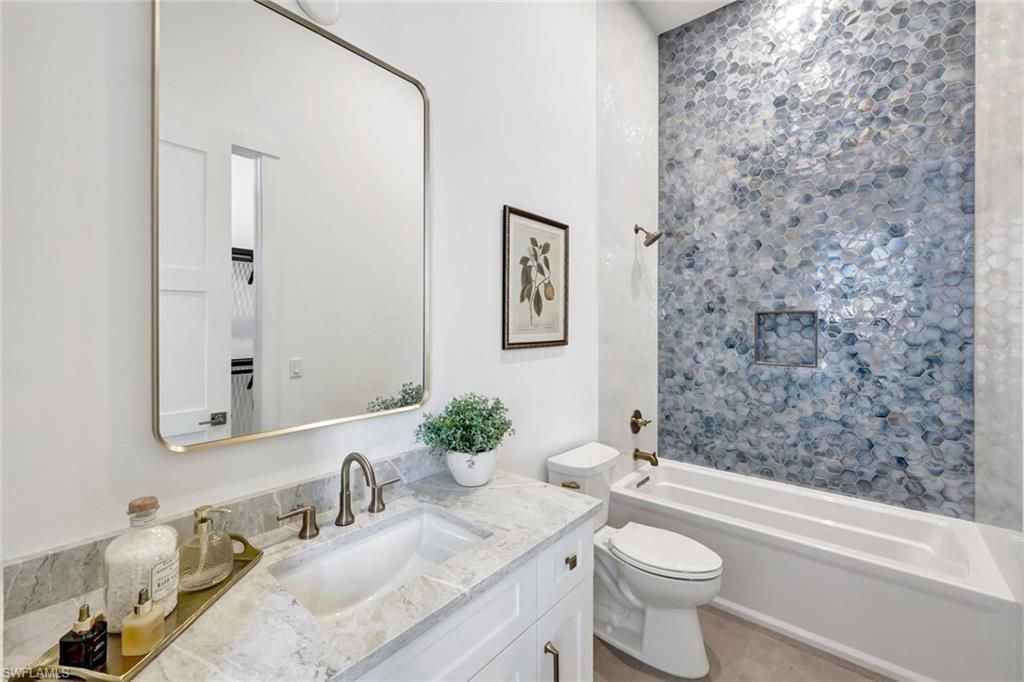 20262 Tiger Ct, Estero, FL 33928 Photo