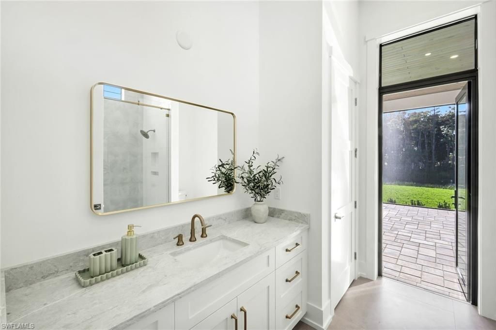 20262 Tiger Ct, Estero, FL 33928 Photo