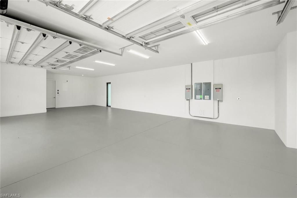 20262 Tiger Ct, Estero, FL 33928 Photo