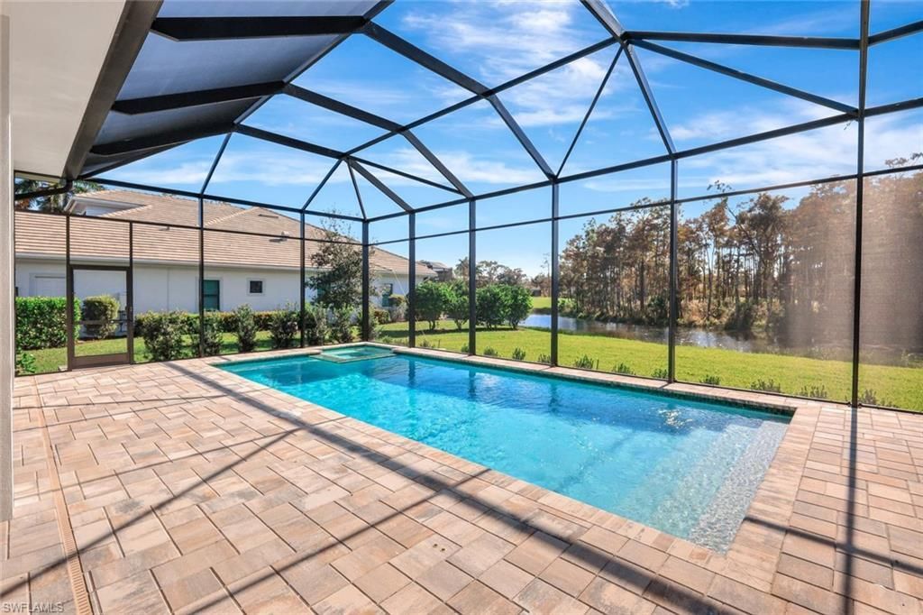 20262 Tiger Ct, Estero, FL 33928 Photo