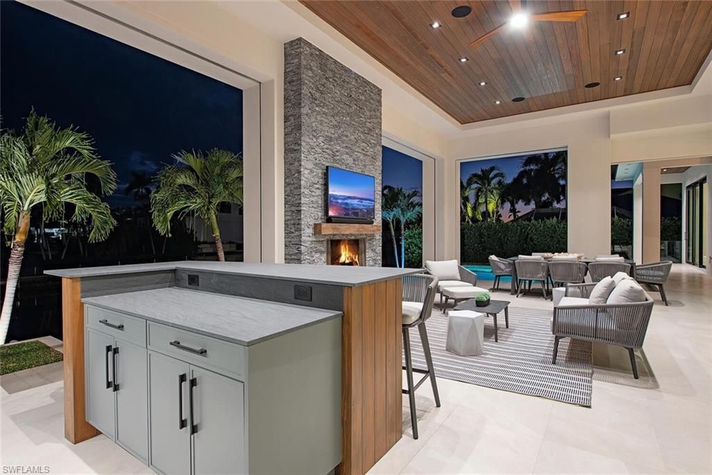 608 16th Ave S, Naples, FL 34102 Photo