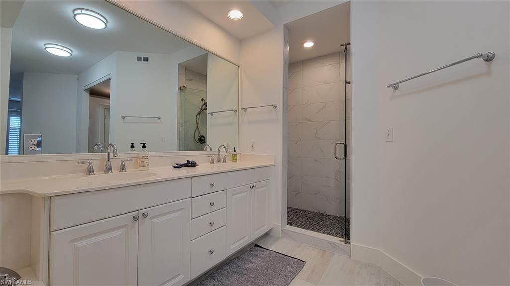 400 Flagship Dr, Unit 1104, Naples, FL 34108 Photo