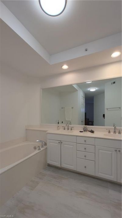 400 Flagship Dr, Unit 1104, Naples, FL 34108 Photo