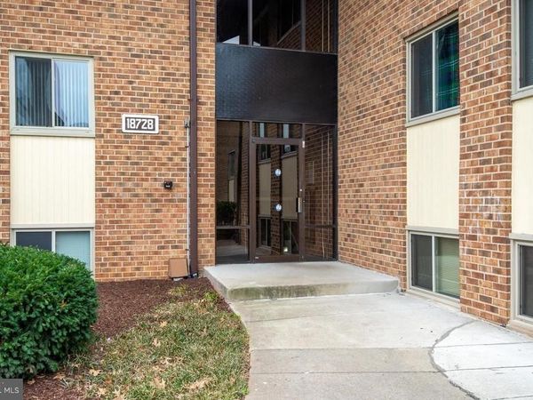 18728 WALKERS CHOICE ROAD, Unit 18728, MONTGOMERY VILLAGE, MD 20886