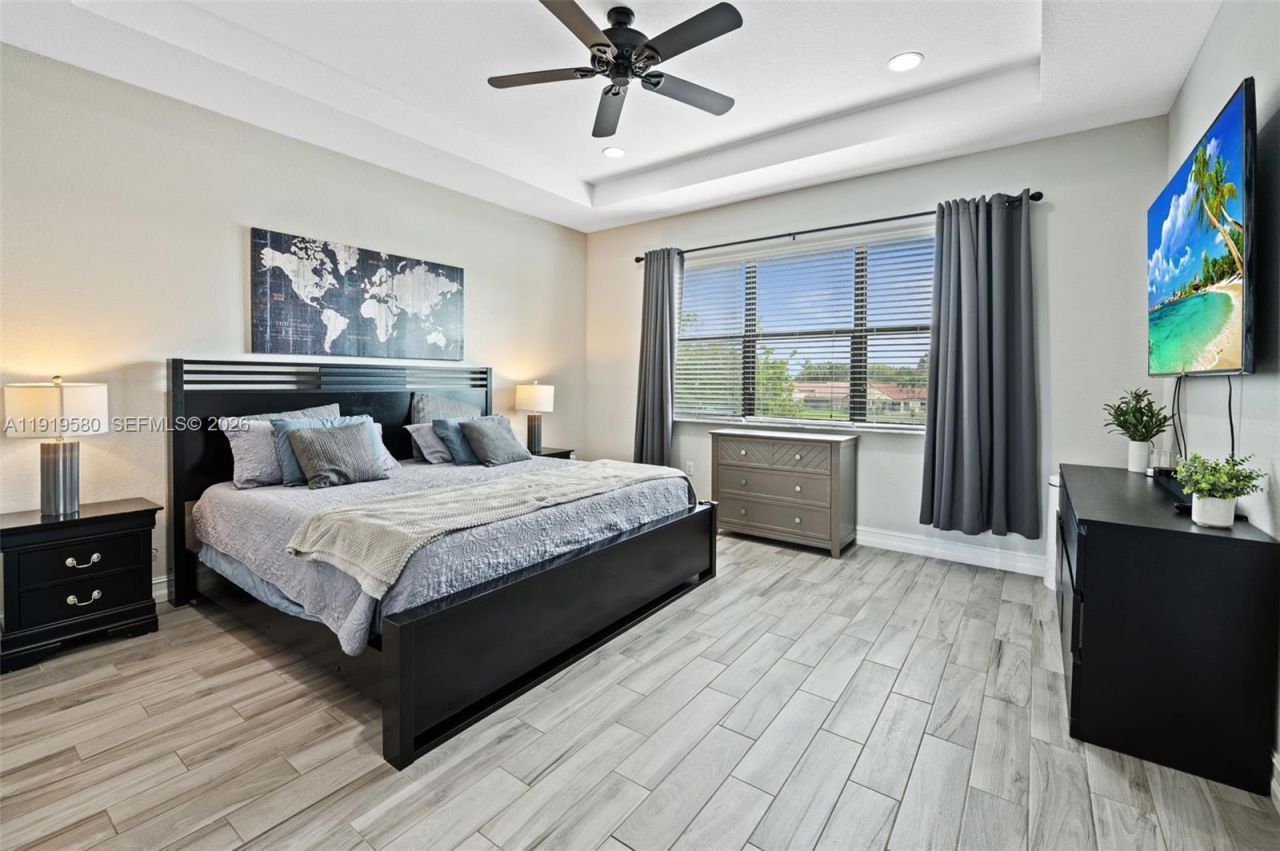 445 SW 113th Ln, Pembroke Pines, FL 33025 Photo