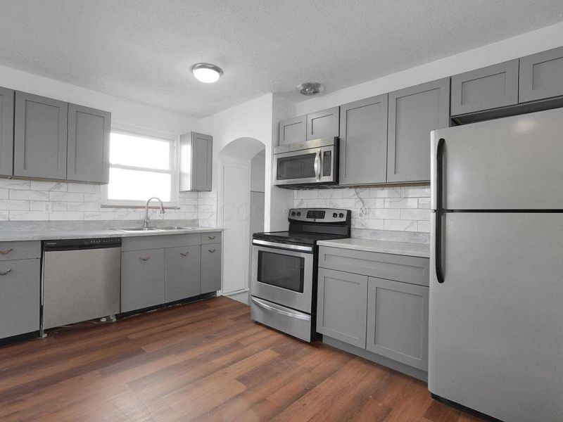 2204 Medina Avenue, Columbus, OH 43211 Photo 10