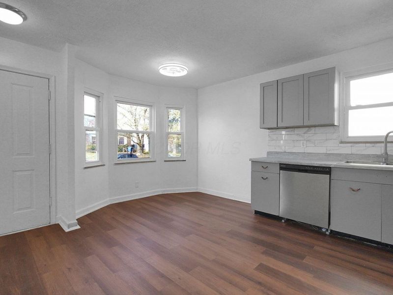 2204 Medina Avenue, Columbus, OH 43211 Photo 9