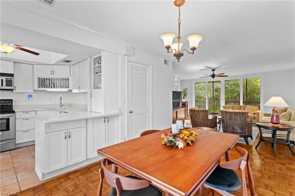 995 9th Ave S, Unit 5, Naples, FL 34102 Photo