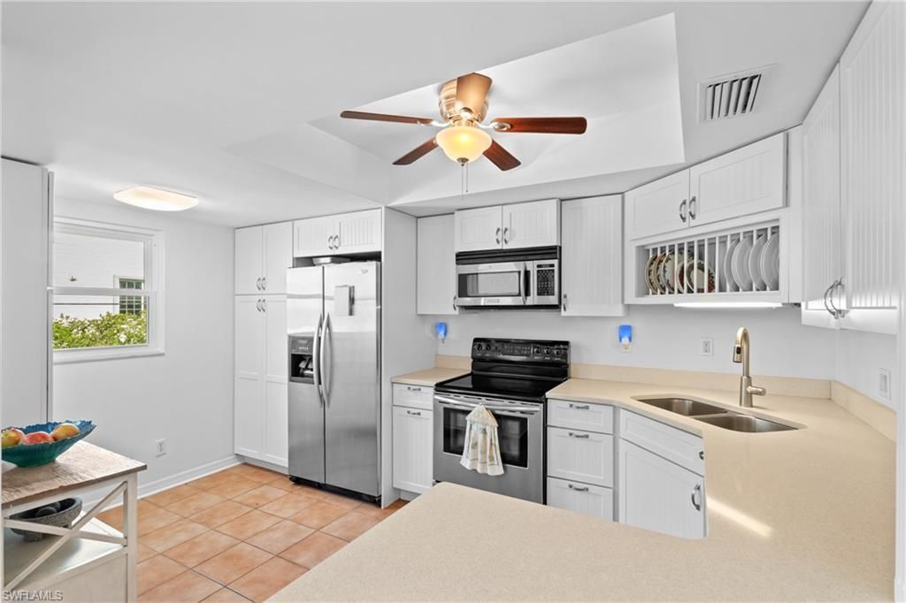 995 9th Ave S, Unit 5, Naples, FL 34102 Photo