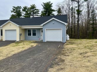 29 Village Circle Augusta, ME 04330