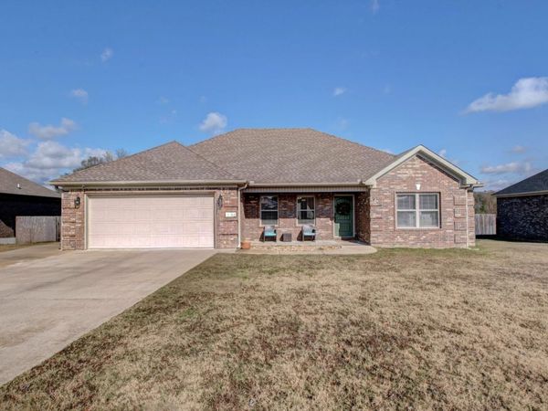 1500 Puritan Drive, Jacksonville, AR 72076