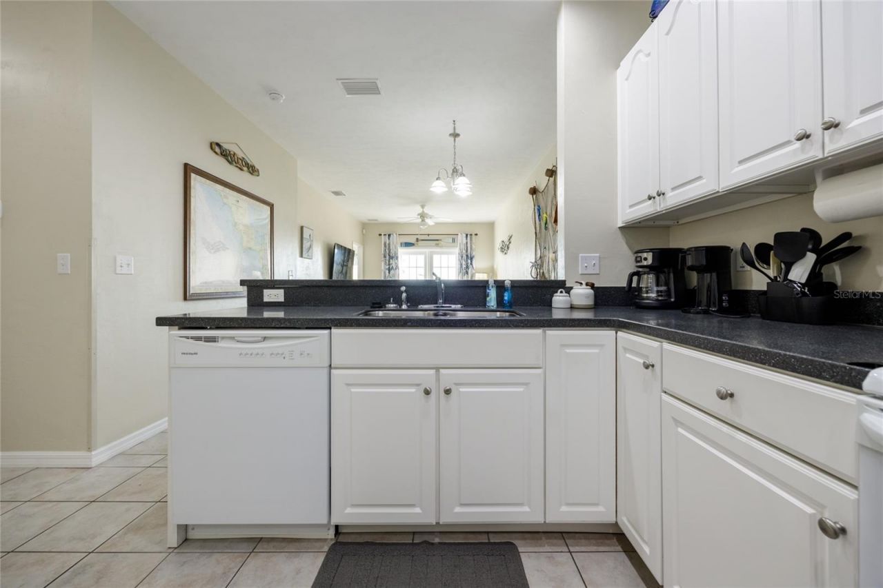 54 SE Se 910 Avenue, Unit 210, Suwannee, FL 32692 Photo