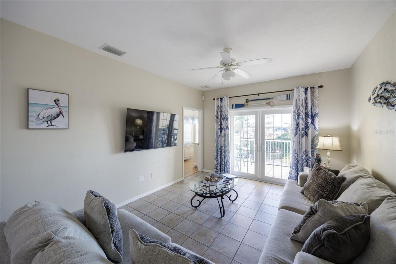 54 SE Se 910 Avenue, Unit 210, Suwannee, FL 32692 Photo