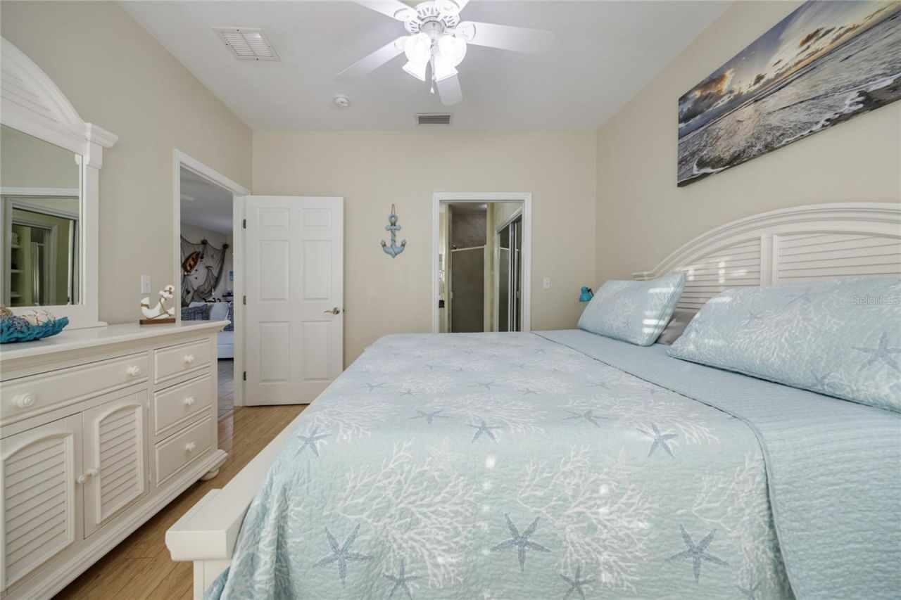 54 SE Se 910 Avenue, Unit 210, Suwannee, FL 32692 Photo