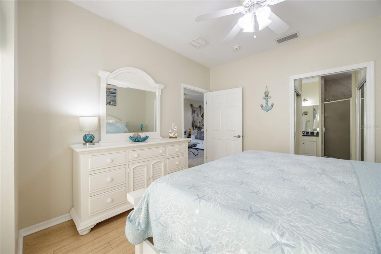 54 SE Se 910 Avenue, Unit 210, Suwannee, FL 32692 Photo