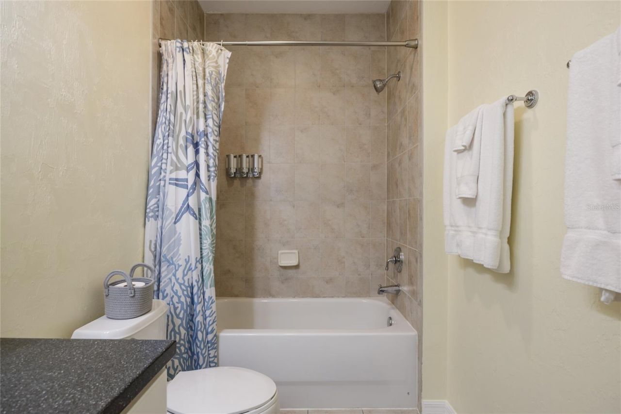 54 SE Se 910 Avenue, Unit 210, Suwannee, FL 32692 Photo