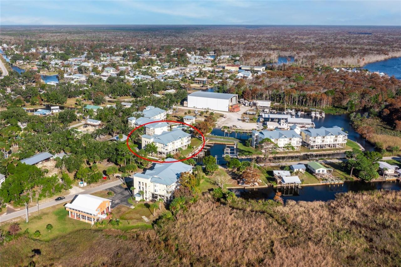 54 SE Se 910 Avenue, Unit 210, Suwannee, FL 32692 Photo