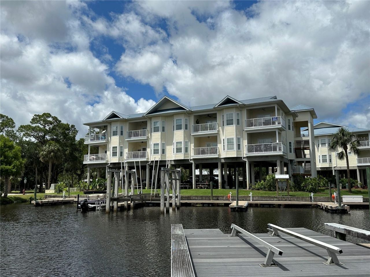 54 SE Se 910 Avenue, Unit 210, Suwannee, FL 32692 Photo