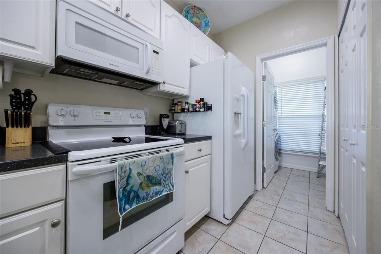54 SE Se 910 Avenue, Unit 210, Suwannee, FL 32692 Photo