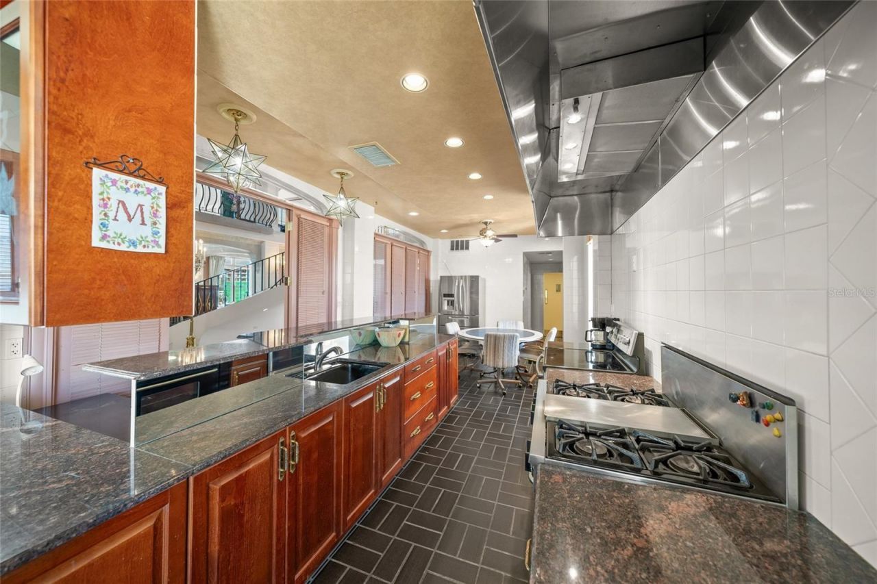 1330 Main Street, Unit PH 9 & 10, Sarasota, FL 34236 Photo