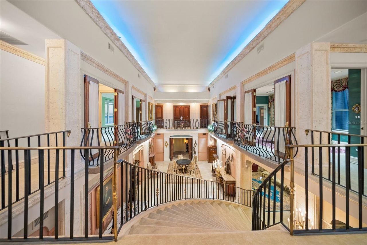 1330 Main Street, Unit PH 9 & 10, Sarasota, FL 34236 Photo