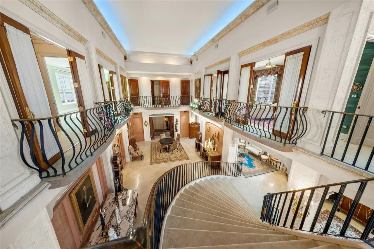 1330 Main Street, Unit PH 9 & 10, Sarasota, FL 34236 Photo