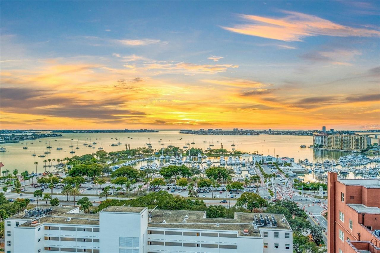 1330 Main Street, Unit PH 9 & 10, Sarasota, FL 34236 Photo