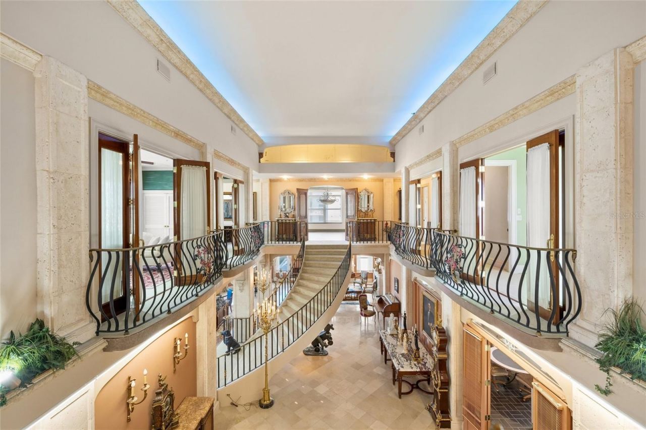 1330 Main Street, Unit PH 9 & 10, Sarasota, FL 34236 Photo