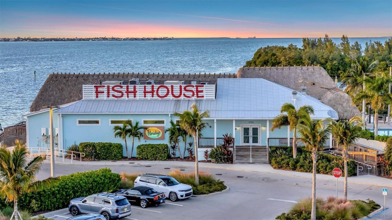 246 Sapphire Lake Drive, Unit 201, Bradenton, FL 34209 Photo