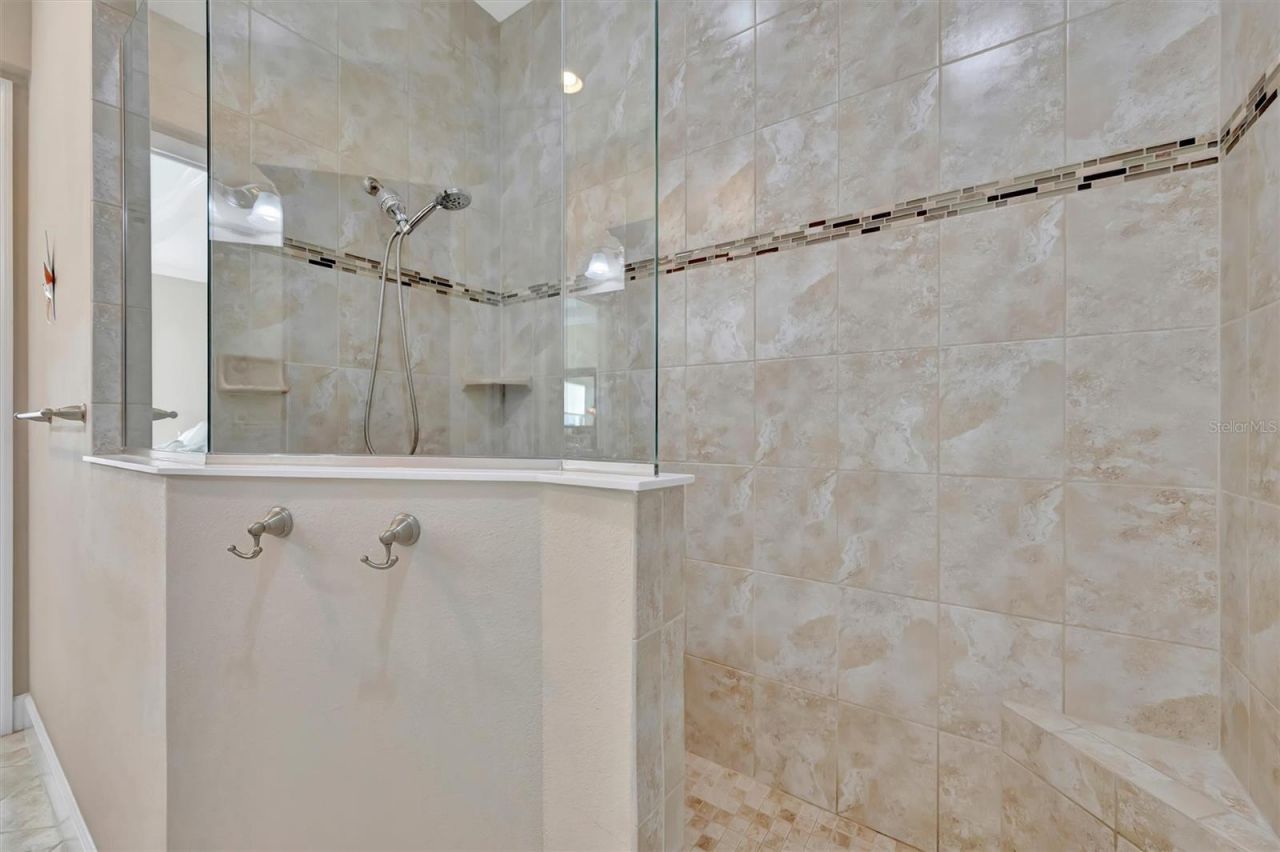 246 Sapphire Lake Drive, Unit 201, Bradenton, FL 34209 Photo