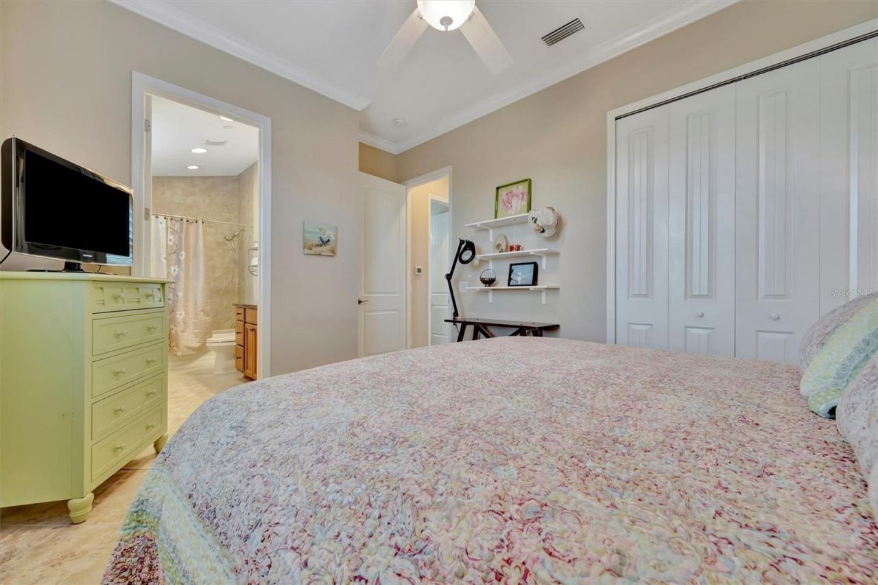 246 Sapphire Lake Drive, Unit 201, Bradenton, FL 34209 Photo