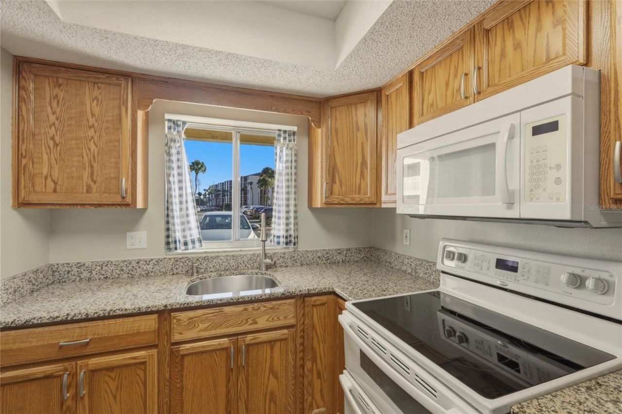 3531 Lake Bayshore Drive, Unit J106, Bradenton, FL 34205 Photo