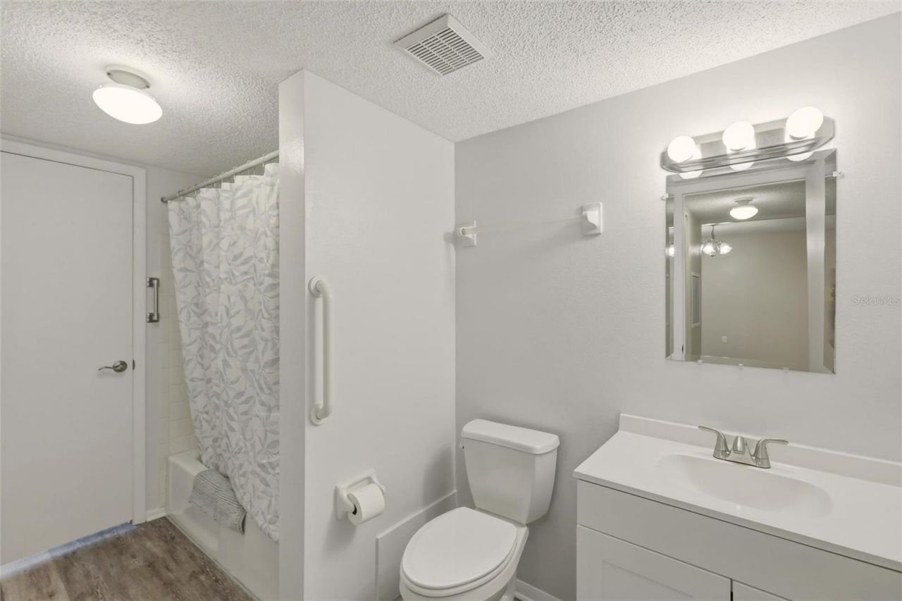 3531 Lake Bayshore Drive, Unit J106, Bradenton, FL 34205 Photo