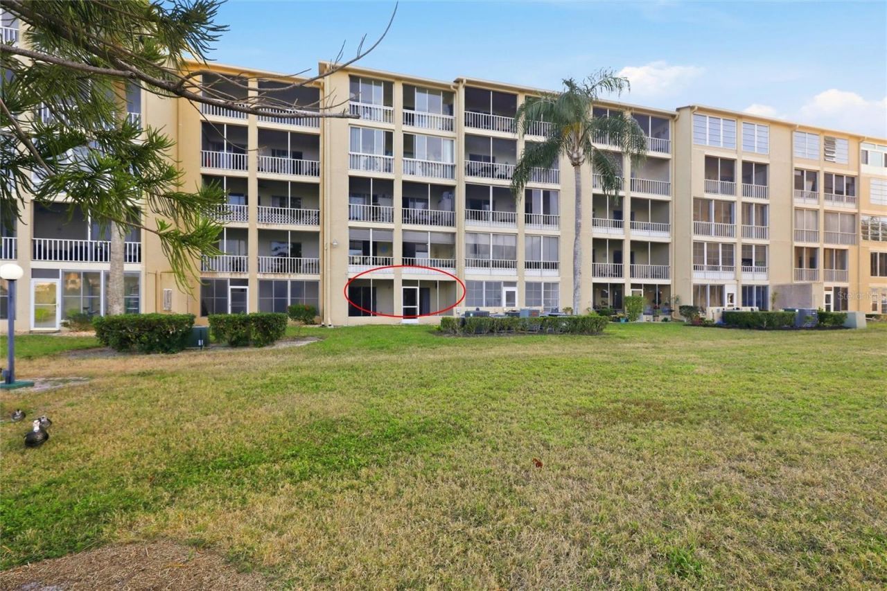 3531 Lake Bayshore Drive, Unit J106, Bradenton, FL 34205 Photo