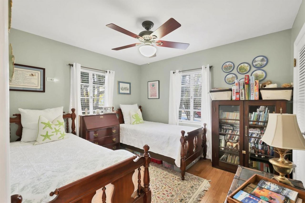 401 28th Street W, Bradenton, FL 34205 Photo