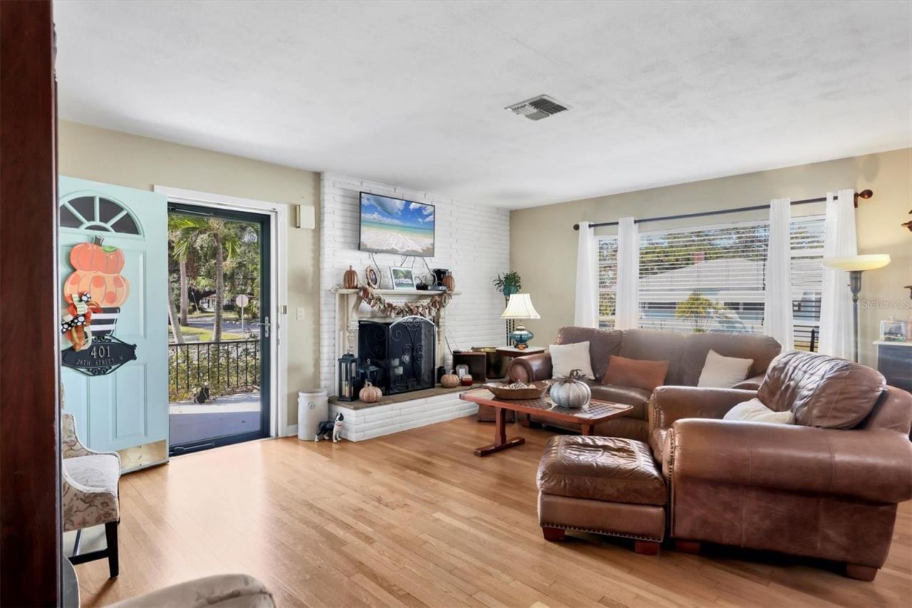 401 28th Street W, Bradenton, FL 34205 Photo