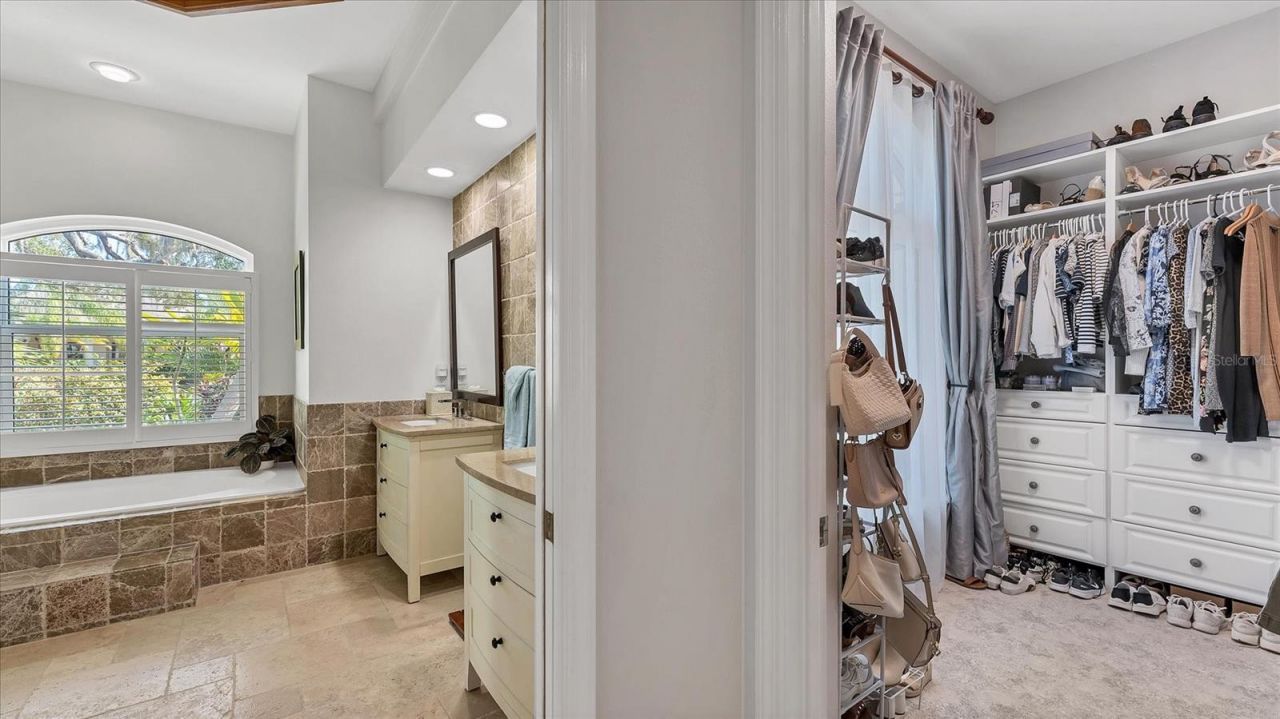 9979 Cherry Hills Avenue Circle, Bradenton, FL 34202 Photo