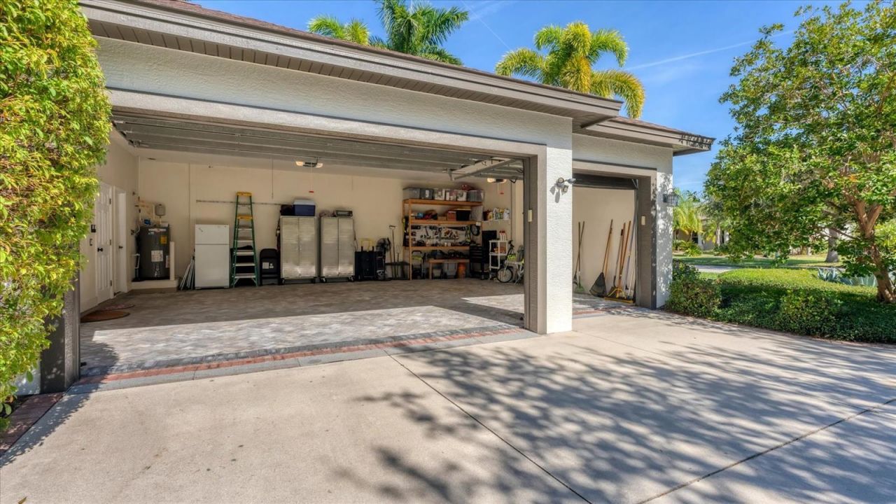 9979 Cherry Hills Avenue Circle, Bradenton, FL 34202 Photo