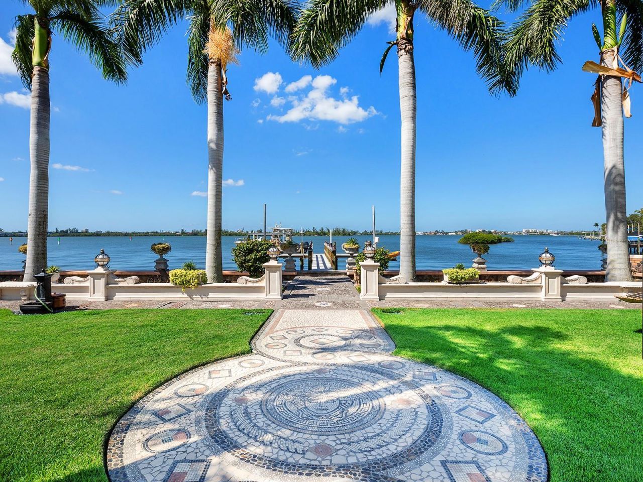 1310 S Lake Shore Drive, Sarasota, FL 34231 Photo