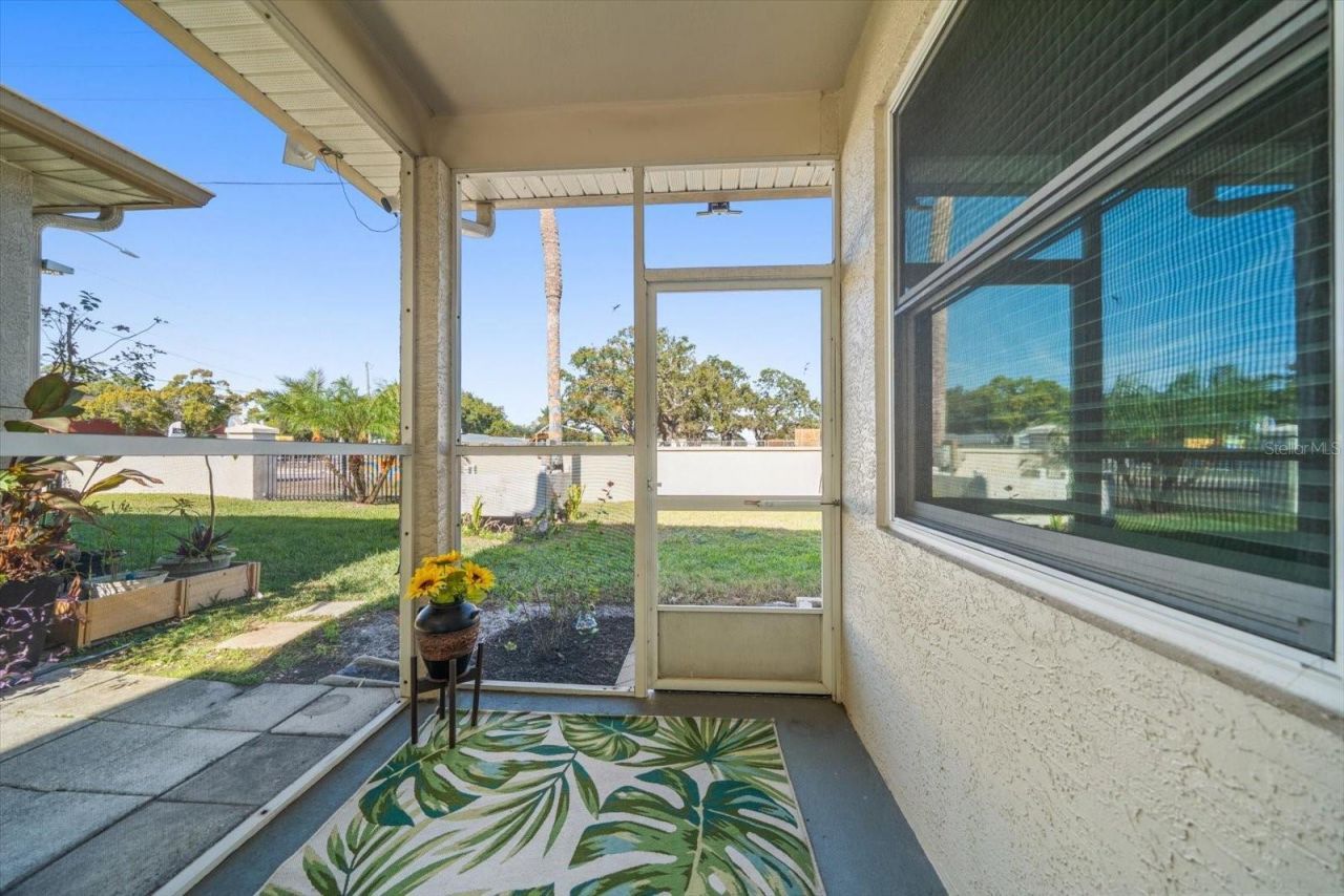 6400 46th Avenue N, Unit 41, Kenneth City, FL 33709 Photo