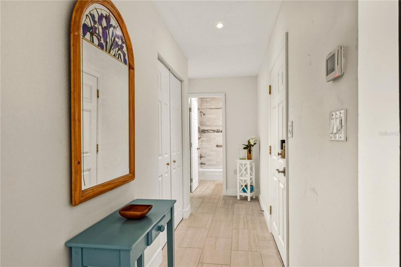 1900 Benjamin Franklin Drive, Unit V12, Sarasota, FL 34236 Photo