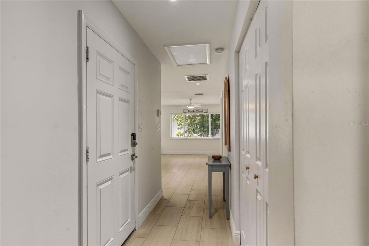 1900 Benjamin Franklin Drive, Unit V12, Sarasota, FL 34236 Photo